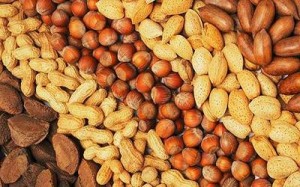 Орехи и арахис: стоит ли опасаться этих продуктов во время беременности 